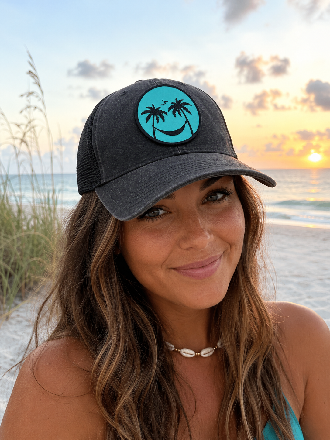 Beach Smiley Embroidered Iron-on Patch 🌴😊